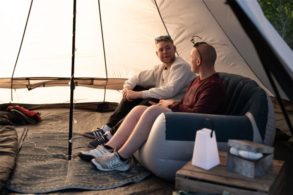 Easy Camp Comfy Inflatable Sofa 4 Easy Camp Comfy Inflatable Sofa - Image 2