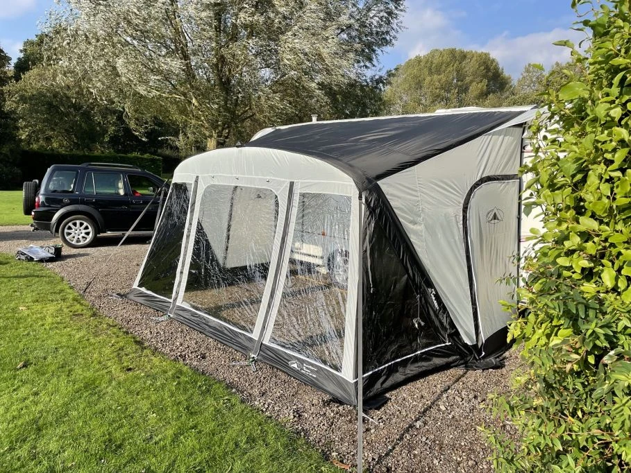 Sunncamp Dash 390 Air SC Caravan Awning 4 Sunncamp Dash 390 Air SC Caravan Awning - Image 2