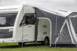 Sunncamp Swift Deluxe 220 SC Caravan Awning -Famous Camping Store swift deluxe 260 sc with side sun canopy 6